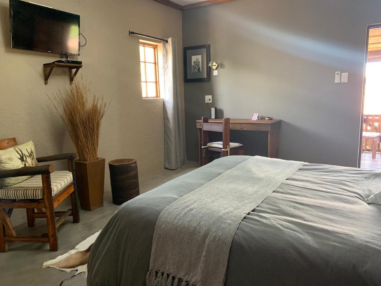 Country Lodge Upington Buitenkant foto