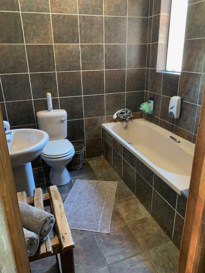Country Lodge Upington Buitenkant foto