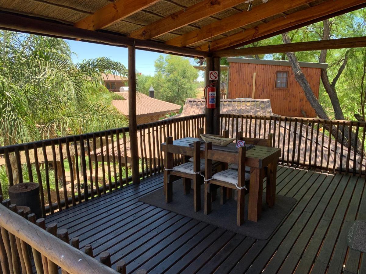 Country Lodge Upington Buitenkant foto